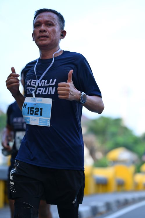 Race photo from KEMLU RUN 2025