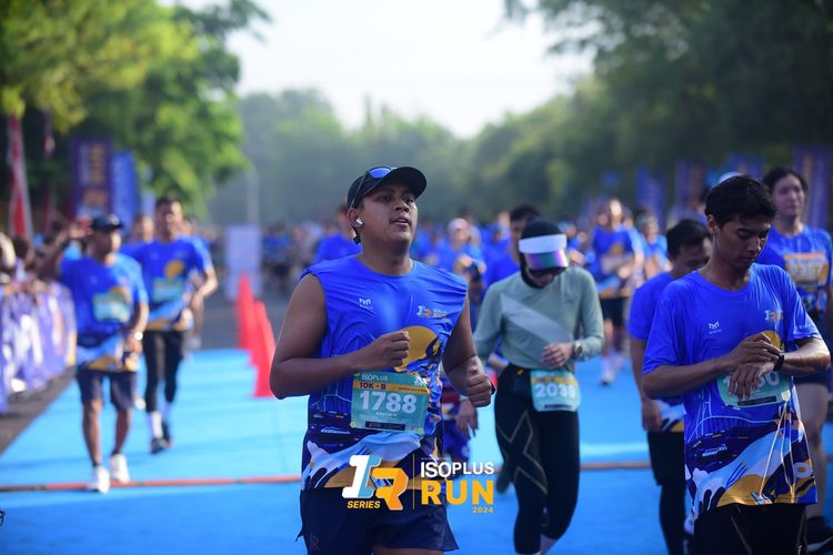 Race photo from Isoplus Run 2024 Surabaya