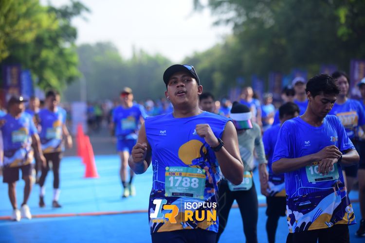 Race photo from Isoplus Run 2024 Surabaya