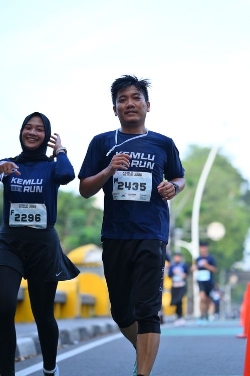 Race photo from KEMLU RUN 2025