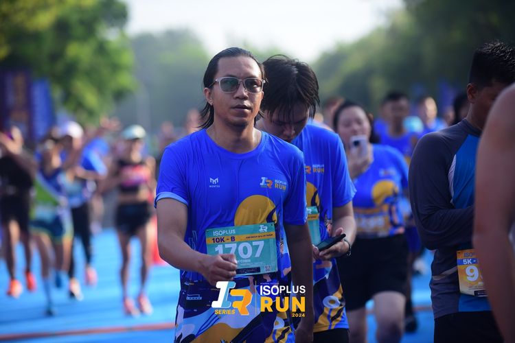 Race photo from Isoplus Run 2024 Surabaya