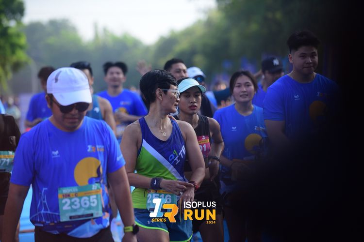 Race photo from Isoplus Run 2024 Surabaya