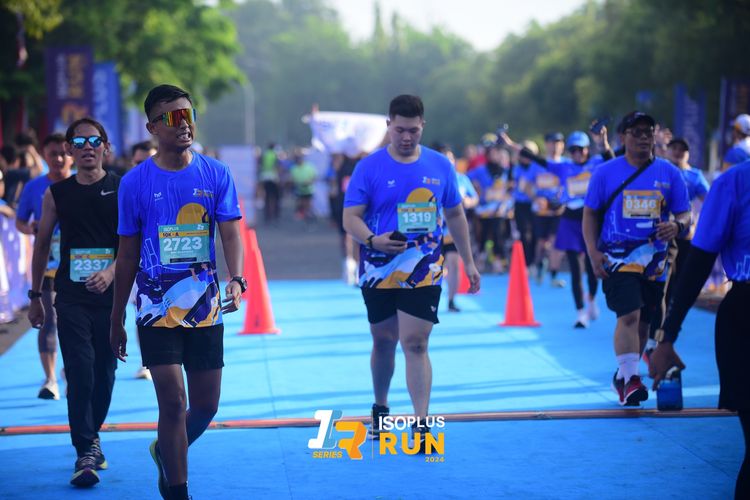Race photo from Isoplus Run 2024 Surabaya