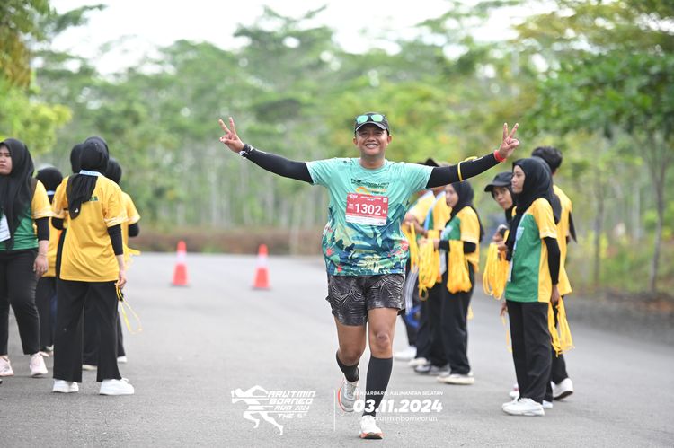 Race photo from Arutmin Borneo Run 2024