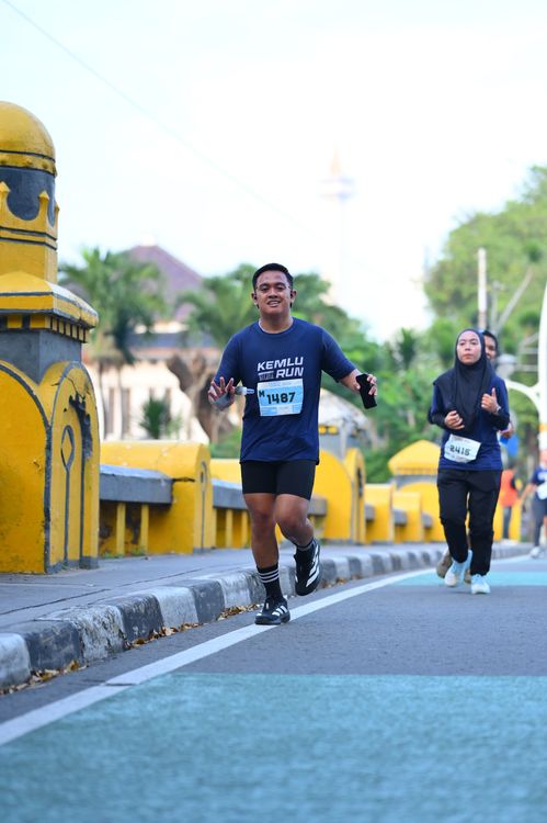 Race photo from KEMLU RUN 2025