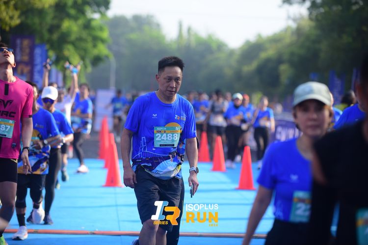 Race photo from Isoplus Run 2024 Surabaya