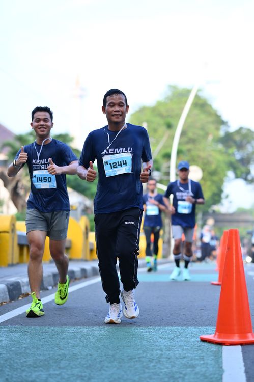 Race photo from KEMLU RUN 2025