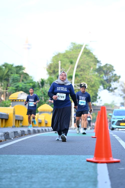 Race photo from KEMLU RUN 2025