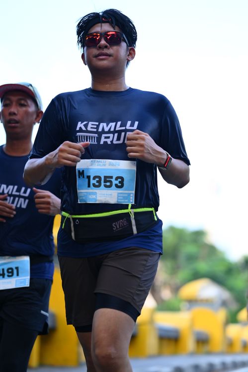 Race photo from KEMLU RUN 2025
