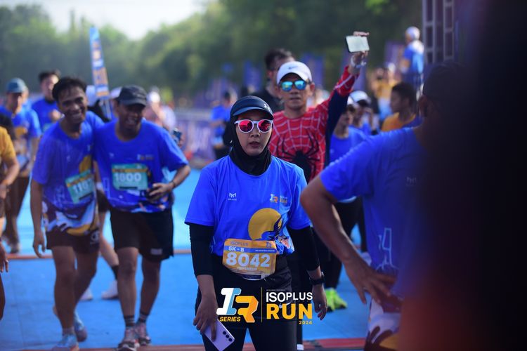 Race photo from Isoplus Run 2024 Surabaya