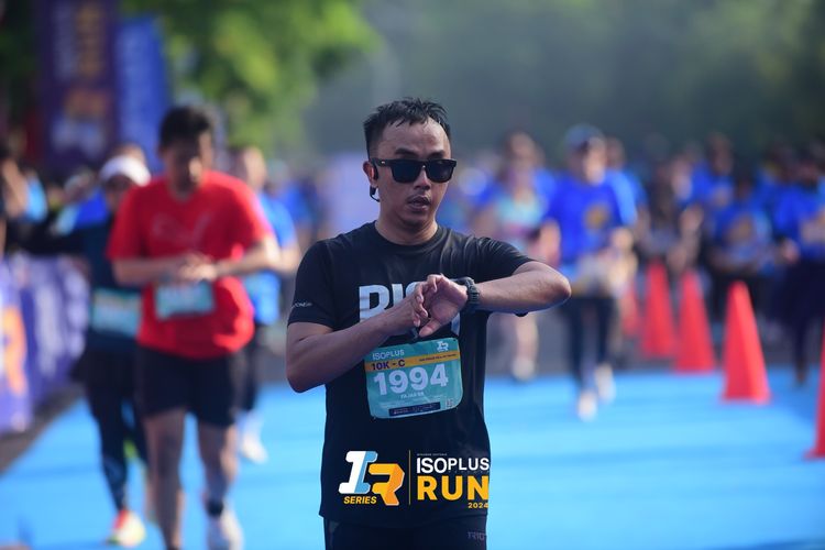 Race photo from Isoplus Run 2024 Surabaya