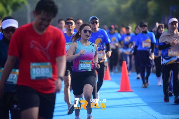 Race photo from Isoplus Run 2024 Surabaya