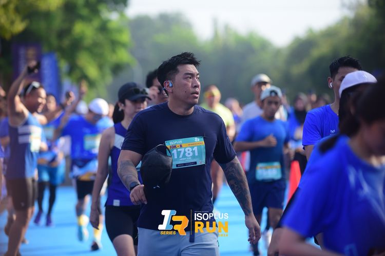 Race photo from Isoplus Run 2024 Surabaya