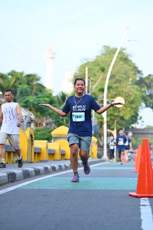 Race photo from KEMLU RUN 2025