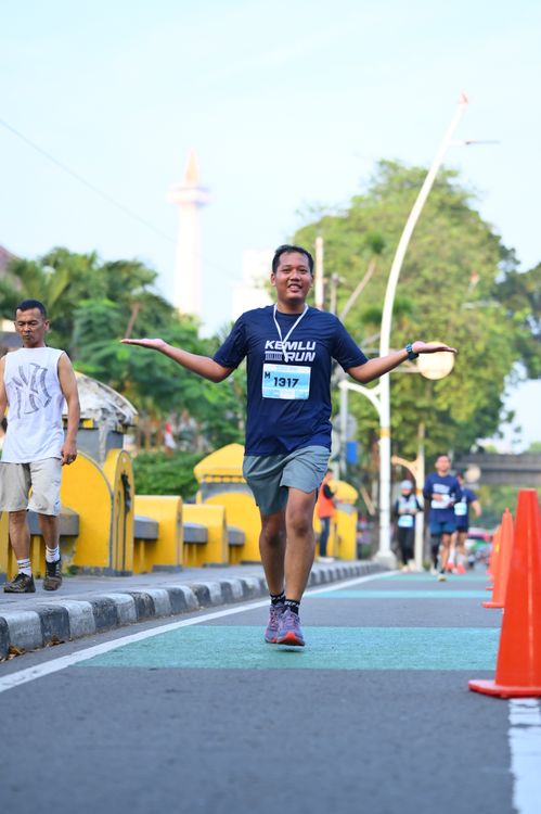Race photo from KEMLU RUN 2025