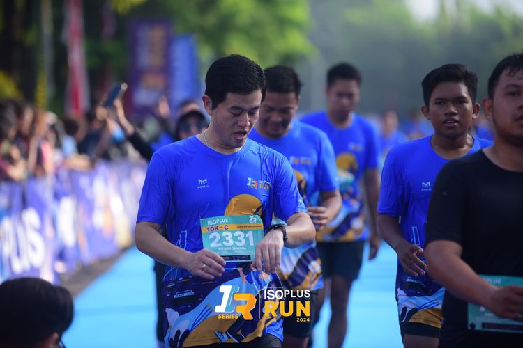 Race photo from Isoplus Run 2024 Surabaya