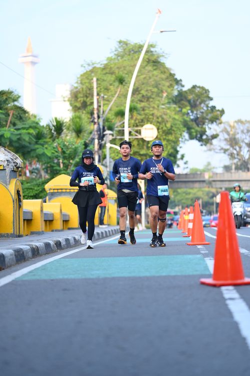 Race photo from KEMLU RUN 2025