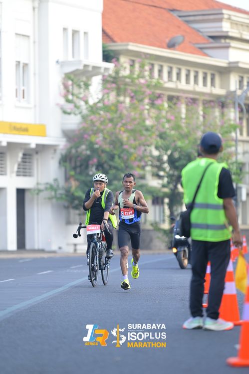 Race photo from SURABAYA ISOPLUS MARATHON 2025
