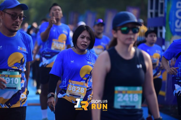 Race photo from Isoplus Run 2024 Surabaya