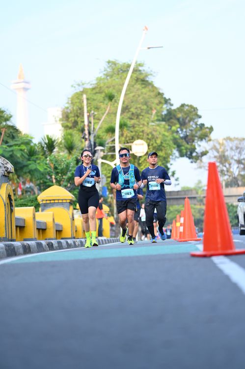 Race photo from KEMLU RUN 2025