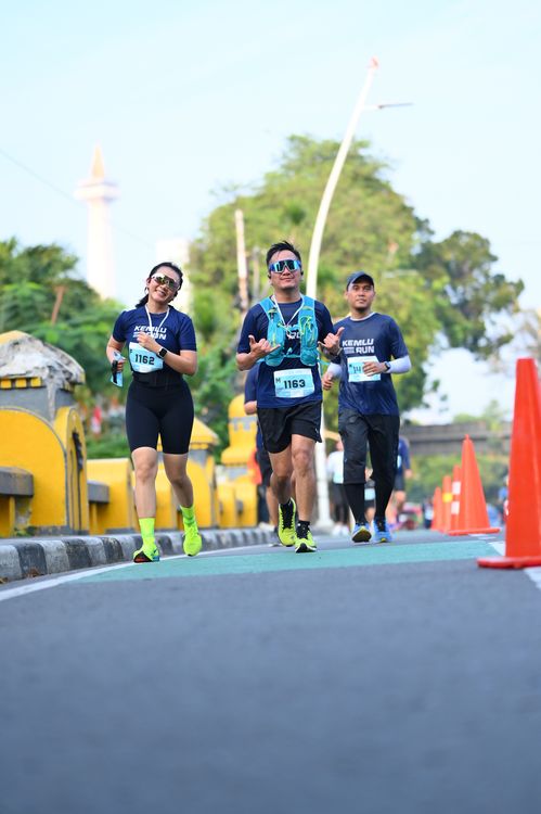 Race photo from KEMLU RUN 2025