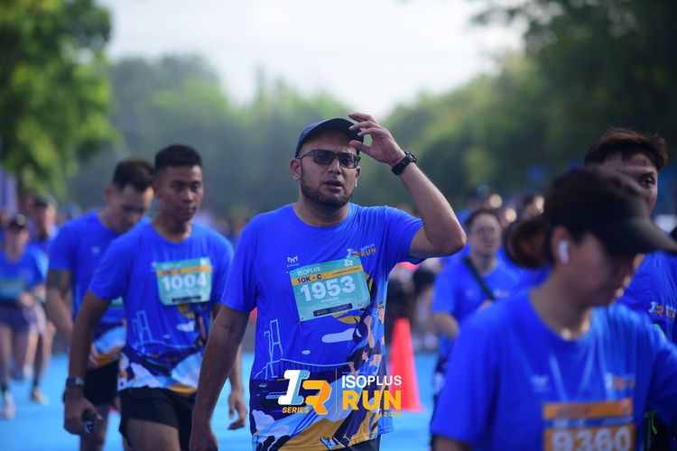 Race photo from Isoplus Run 2024 Surabaya