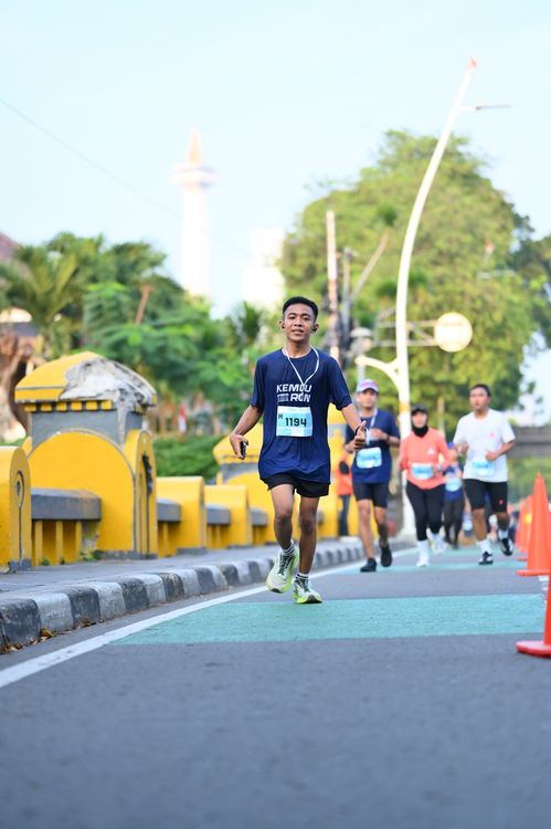 Race photo from KEMLU RUN 2025