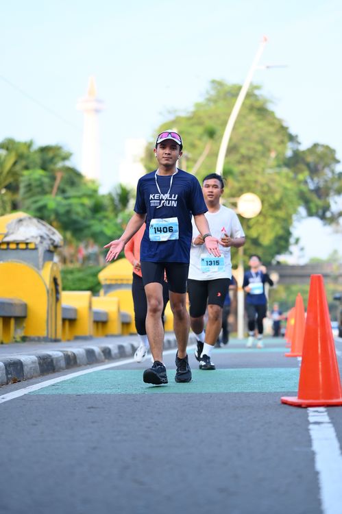Race photo from KEMLU RUN 2025