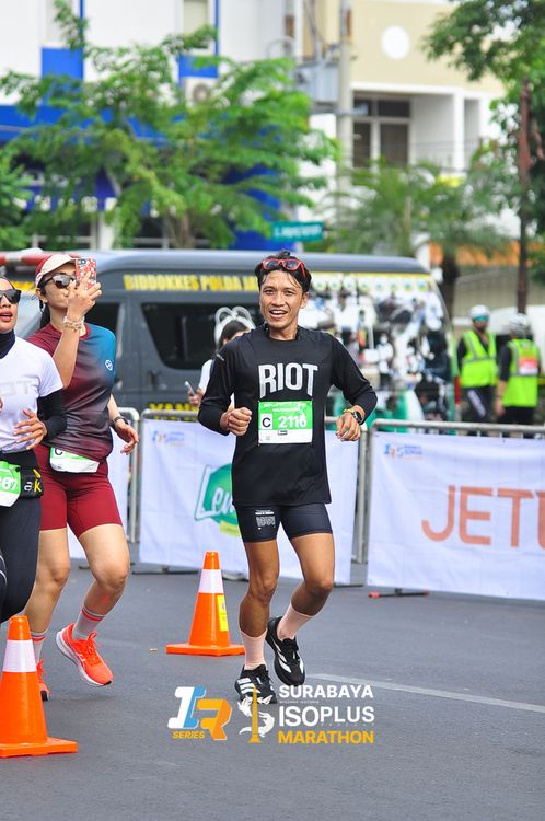 Race photo from SURABAYA ISOPLUS MARATHON 2025