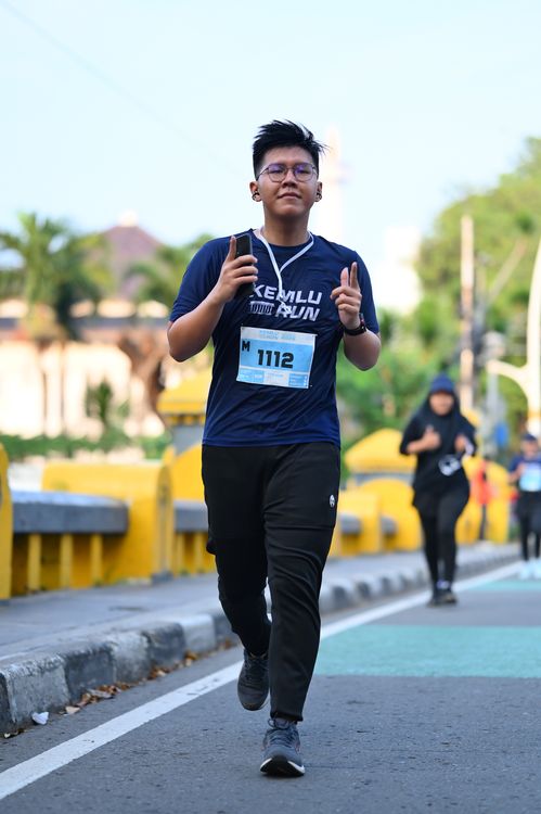 Race photo from KEMLU RUN 2025