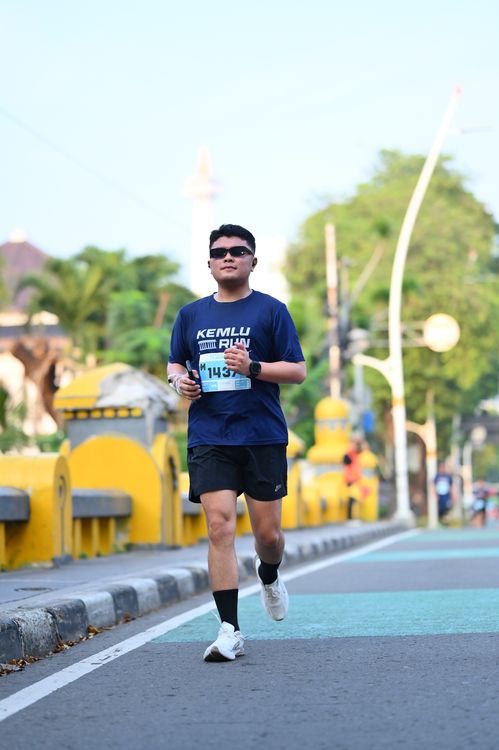 Race photo from KEMLU RUN 2025
