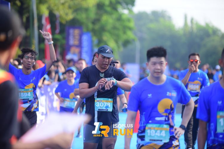 Race photo from Isoplus Run 2024 Surabaya