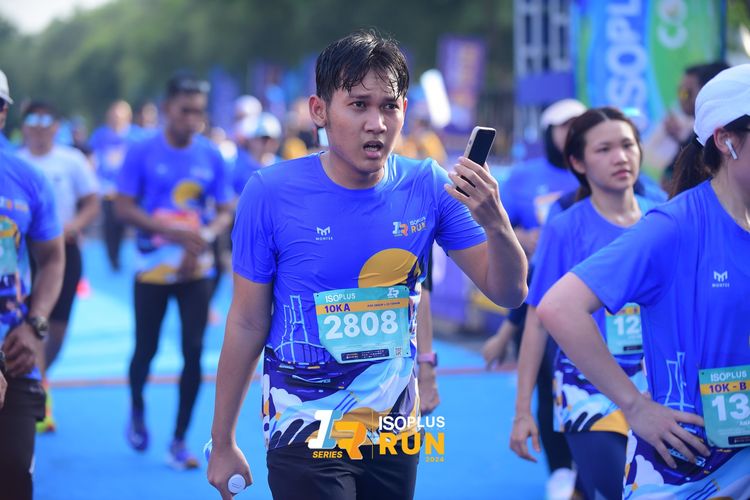 Race photo from Isoplus Run 2024 Surabaya