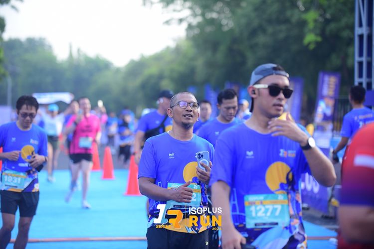 Race photo from Isoplus Run 2024 Surabaya