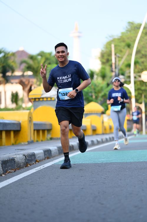 Race photo from KEMLU RUN 2025