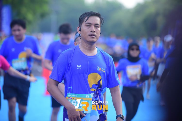 Race photo from Isoplus Run 2024 Surabaya