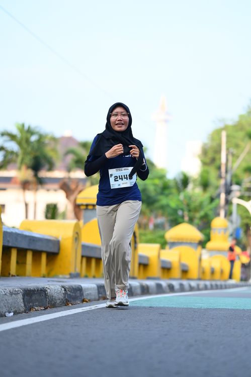 Race photo from KEMLU RUN 2025