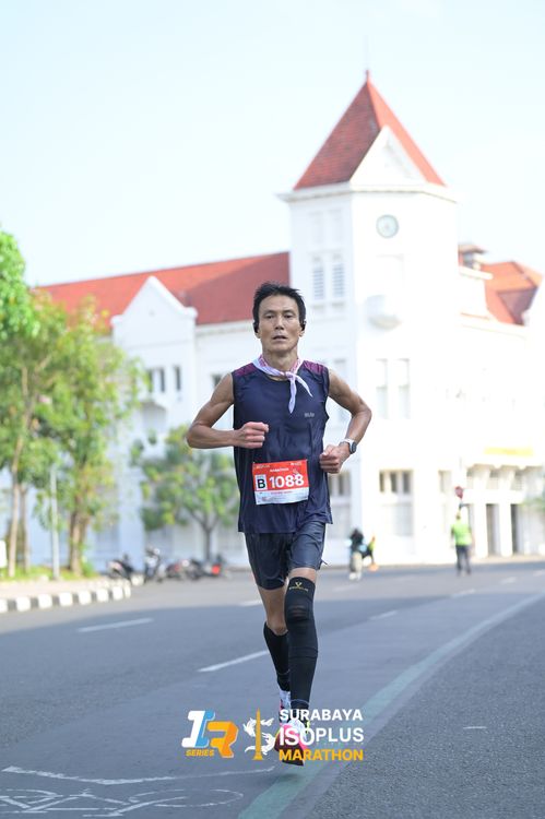 Race photo from SURABAYA ISOPLUS MARATHON 2025