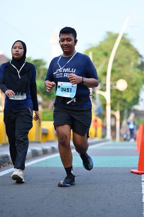 Race photo from KEMLU RUN 2025