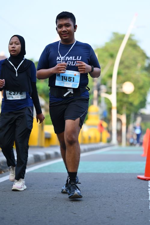 Race photo from KEMLU RUN 2025