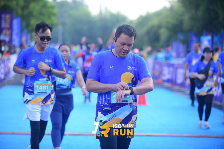 Race photo from Isoplus Run 2024 Surabaya
