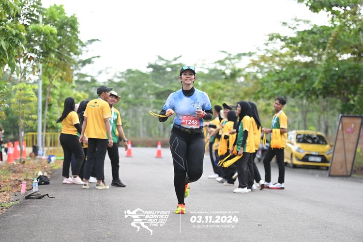 Race photo from Arutmin Borneo Run 2024