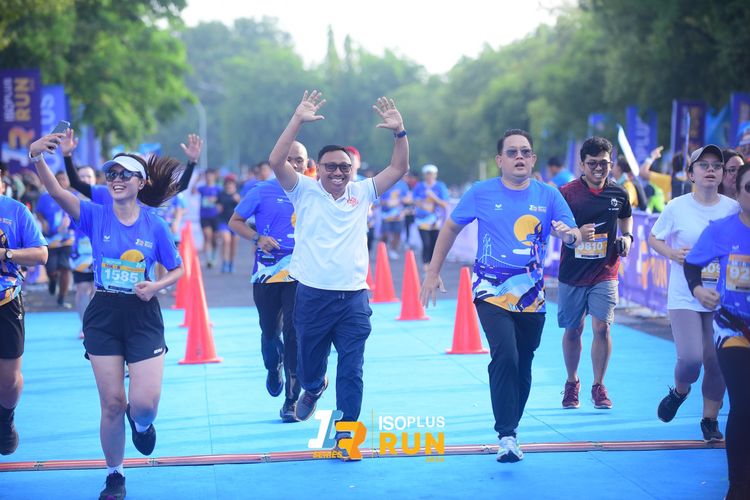 Race photo from Isoplus Run 2024 Surabaya
