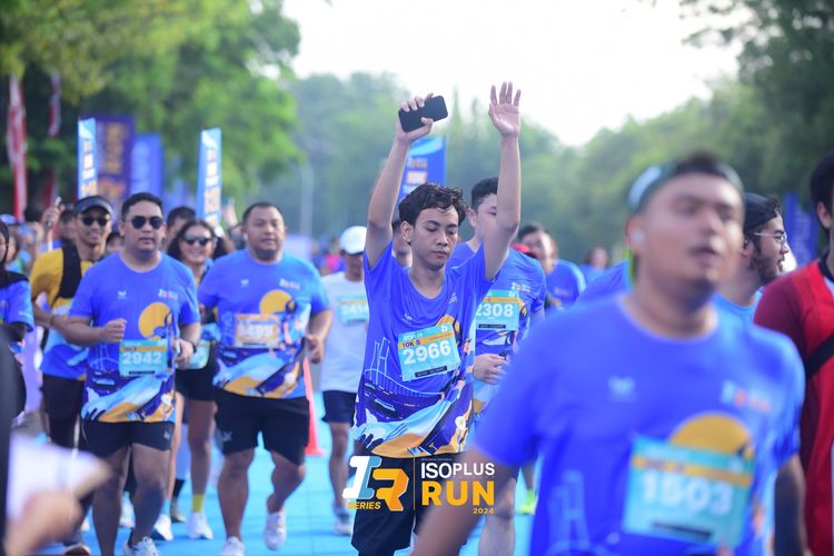 Race photo from Isoplus Run 2024 Surabaya
