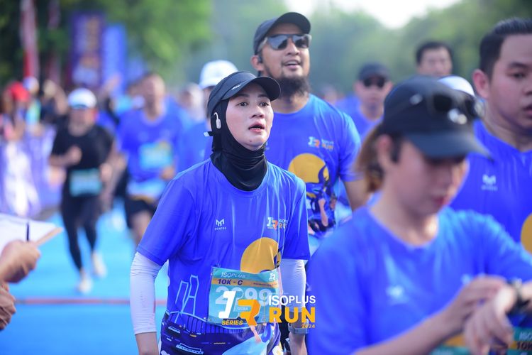Race photo from Isoplus Run 2024 Surabaya