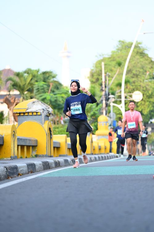 Race photo from KEMLU RUN 2025