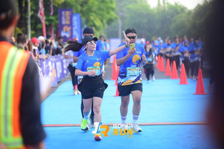 Race photo from Isoplus Run 2024 Surabaya