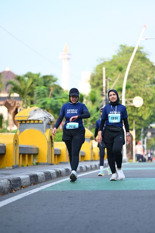 Race photo from KEMLU RUN 2025