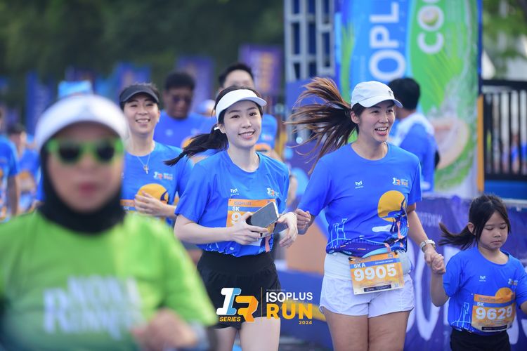 Race photo from Isoplus Run 2024 Surabaya