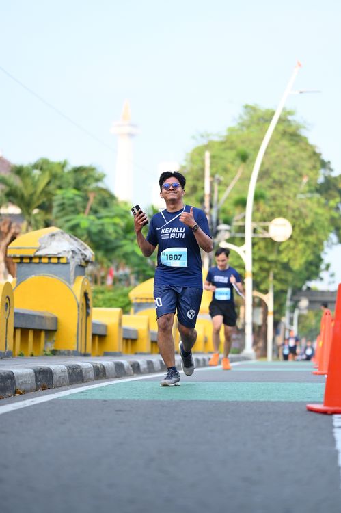 Race photo from KEMLU RUN 2025